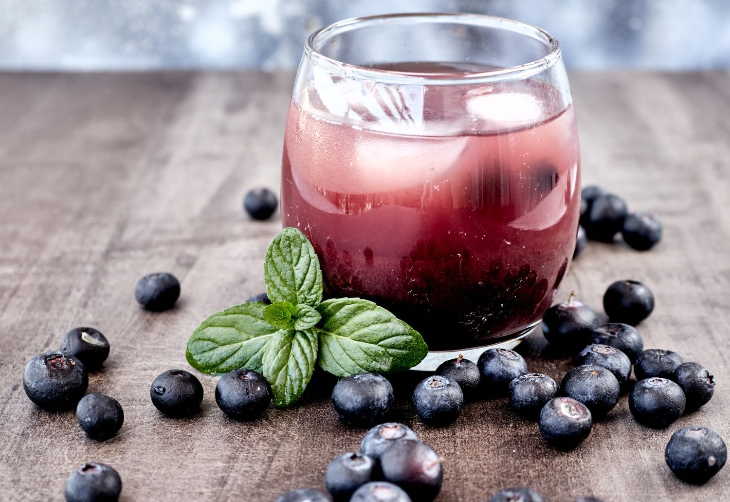 Top 8 Most Refreshing Drinks For Your Summer Party